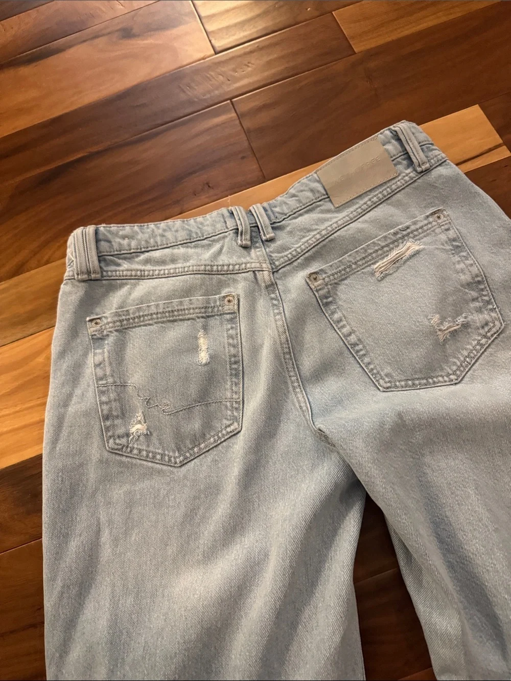 We The Free Tennessee Low-Rise Boyfriend Jeans  size 29